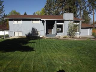 11715 Bedivere Dr, Spokane WA  99218-1810 exterior