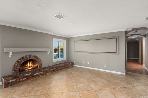 15740 Rancho Viejo Dr, Riverside CA  92506-5820 exterior