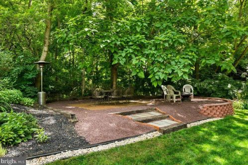 104 Cliff Ave, Lancaster PA  17602-4700 exterior