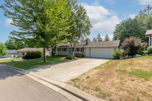 3700 Gettysburg Ave, Minneapolis, MN 55427-1605