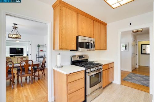 1399 Grv Way, Concord CA  94518-1208 exterior