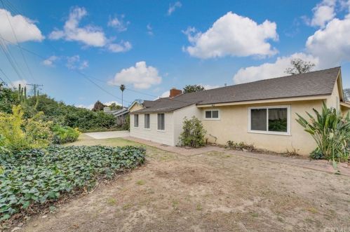 2918 Westridge Rd, Riverside CA  92506-4454 exterior