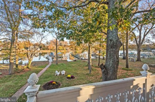 5070 Lerch Dr, Shady Side MD 20764-9650 exterior