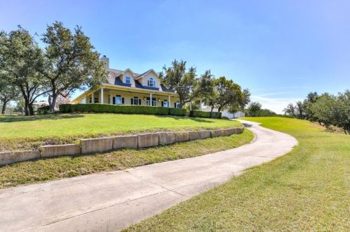 12605 Fitzhugh Rd, Austin, TX 78736-7522