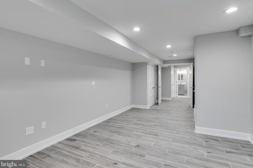 1719 27 St, Philadelphia PA 19121-2824 exterior