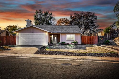 7087 Canevalley Cir, Citrus Heights CA  95621-0252 exterior