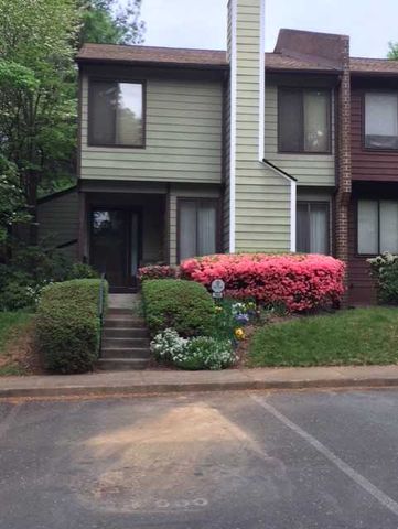964 Sutton Ct, Charlottesville, VA 22901-3757