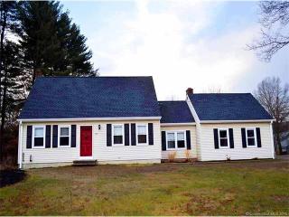 719 Country Wood Ct, Cheshire, CT 06410-2664