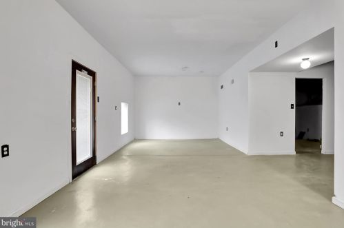 1378 Valley Rd, Berkeley Springs WV  25411-4801 exterior