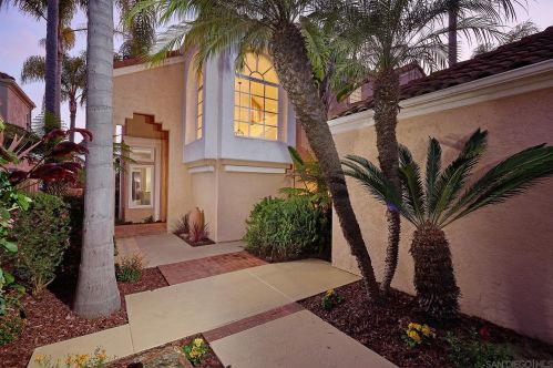 2905 Sondra Ct, Carlsbad, CA 92009-7107