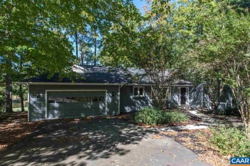 10 Spoon Ter, Bybee, VA 22963-2510