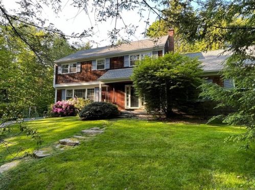 6 Shady Dell Ln, Somers CT  06071-2136 exterior