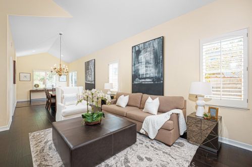 32 Trinity, Irvine CA  92612-3271 exterior