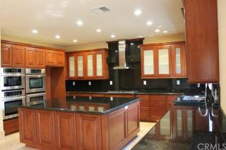 2 Angell St, Irvine CA  92612-2121 exterior