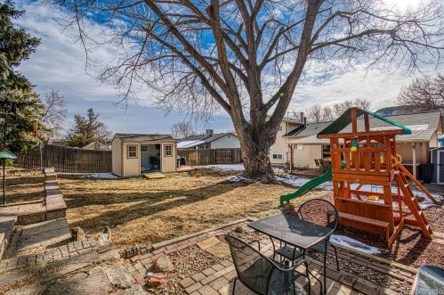 18947 61st Ave, Denver CO 80403-2103 exterior