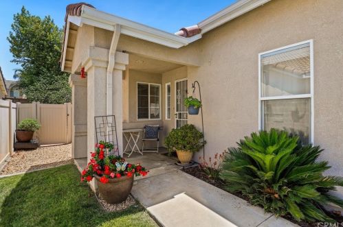 858 Camino De Oro, San Jacinto, CA 92583-6807