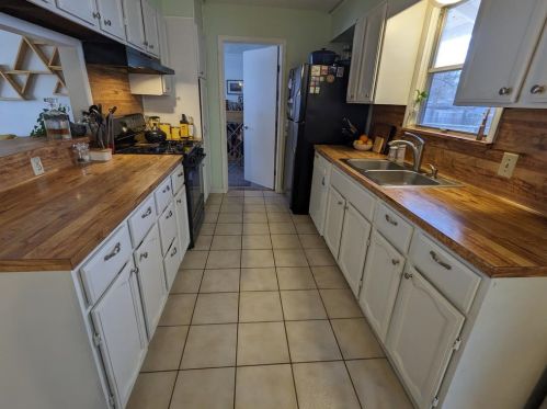 2406 Devonshire Dr, Austin TX  78723-2030 exterior