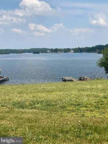 1202 Carrs Bridge Rd, Bumpass, VA 23024-4946