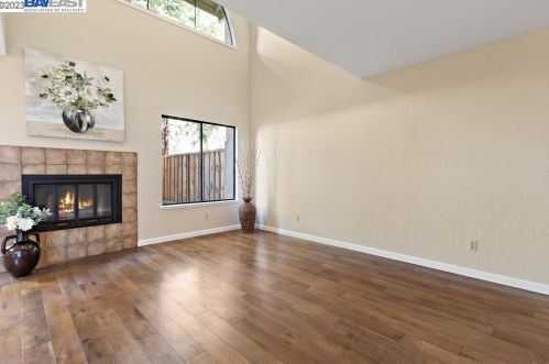 244 Garden Cmn, Livermore, CA 94551-2457