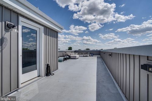 517 Mckean St, Philadelphia PA  19148-2530 exterior