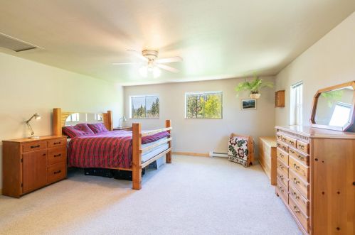 14263 Wolfgang Rd, Truckee CA  96161-6912 exterior