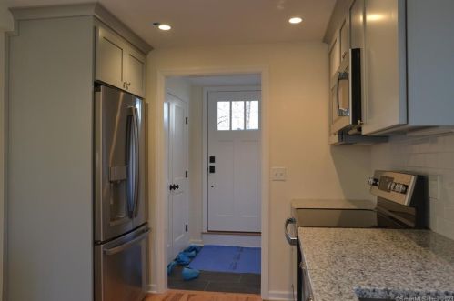 113 Portland Ave, Wilton CT  06897-4821 exterior