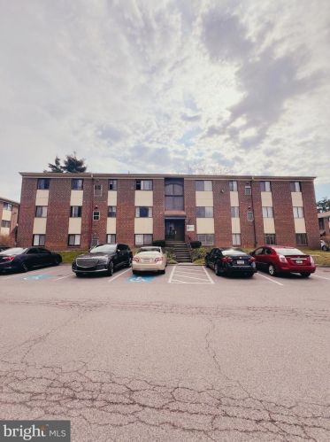 9921 Bustleton Ave, Philadelphia PA  19115-1556 exterior