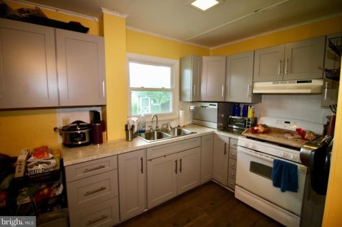 1921 Wabank Rd, Lancaster, PA 17603-6432