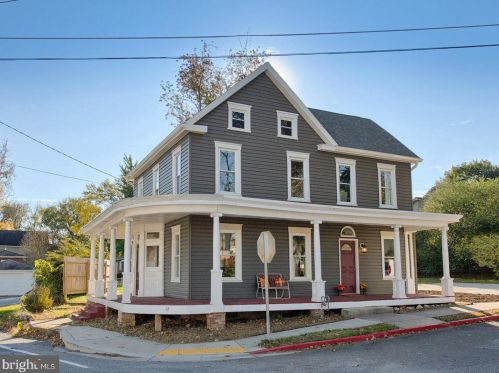 12 Frederick Rd, Funkstown, MD 21734