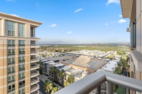 5140 Scholarship, Irvine CA  92612-5696 exterior