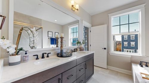 10353 58th Ave, Denver CO  80238 exterior