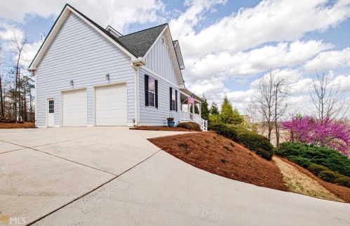 61 Summitt Ridge Dr, Newnan, GA 30263-7423