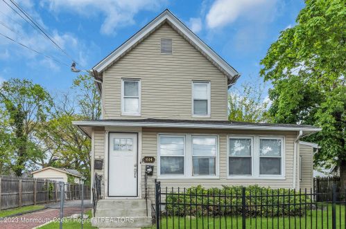 614 Prospect Ave, Tinton Falls, NJ 07712-6328