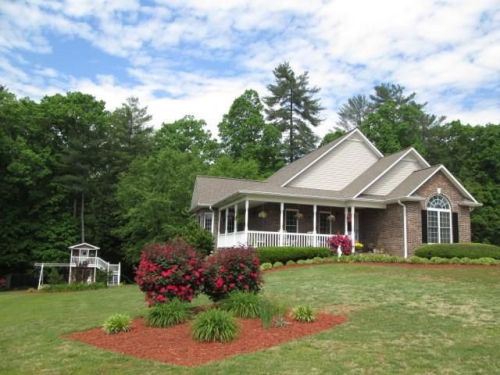 151 Dell Cir, Hudson, NC 28638-2475