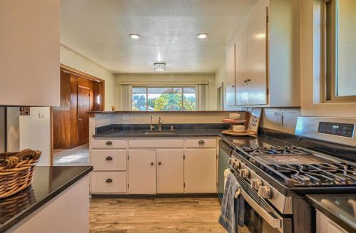 1024 Highland St, Seaside CA 93955-6103 exterior