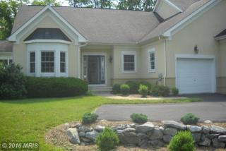 72 Greystone Dr, Shepherdstown, WV 25443-4262