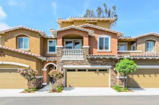 6927 Tourmaline Pl, Carlsbad, CA 92009-5211