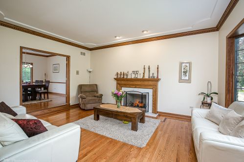 11617 Briarwood Ln, Willowbrook IL  60527-5173 exterior