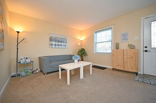 221 Harvest Ln, Cincinnati OH exterior