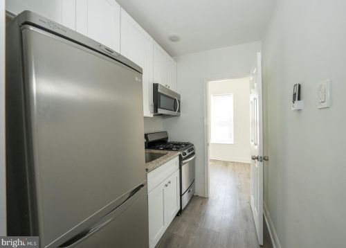 2244 16 St, Philadelphia PA 19132-4419 exterior