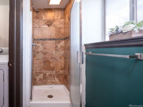 16316 Alabama Dr, Aurora CO 80017-4158 exterior