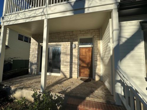 1204 39th St, Austin TX  78756-3922 exterior