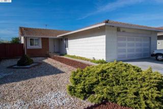 28253 Peachtree Dr, Hayward, CA 94545-4555