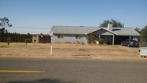 30593 Heather Ave, Madera, CA 93638-8100