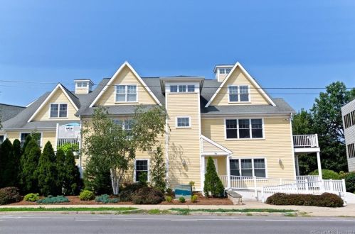 76 New Canaan Ave, Norwalk CT  06850-2645 exterior