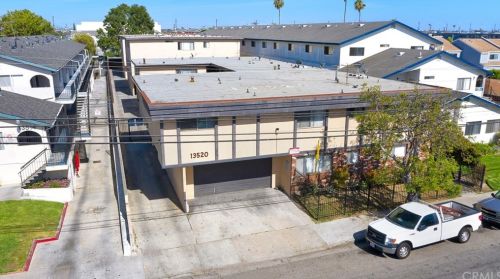 13520 Lemoli Ave, Hawthorne, CA 90250-7774