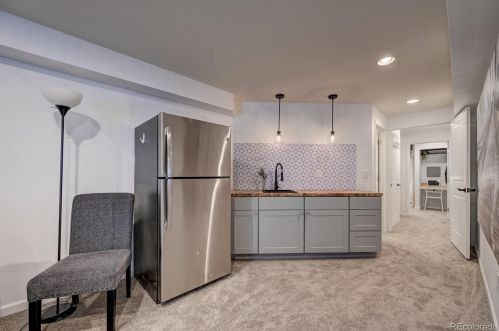 26900 Roxbury Pl, Denver CO  80016-7528 exterior