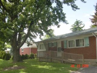 1177 Yearling Rd, Columbus OH  43227-1769 exterior