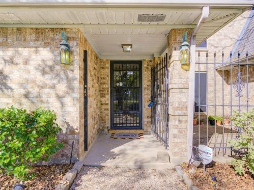 11801 H St, Morgans Point TX 77571-5802 exterior