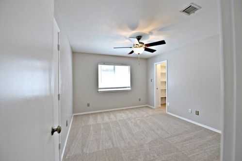1011 Briargate Dr, Austin TX  78753-2048 exterior